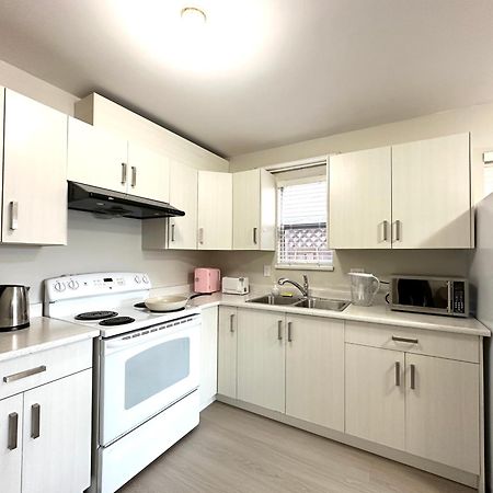 Готель Newly Renovated 2 Bed 1 Bath In Ladner Bc Делта Екстер'єр фото